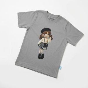 Kaos Boneka Gadis Beret - warna Abu-abu